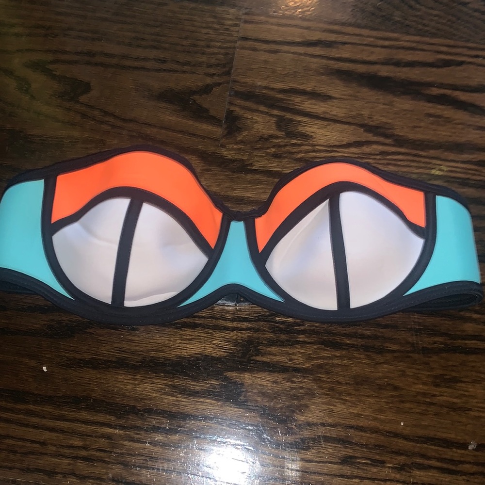 Bathing suit top